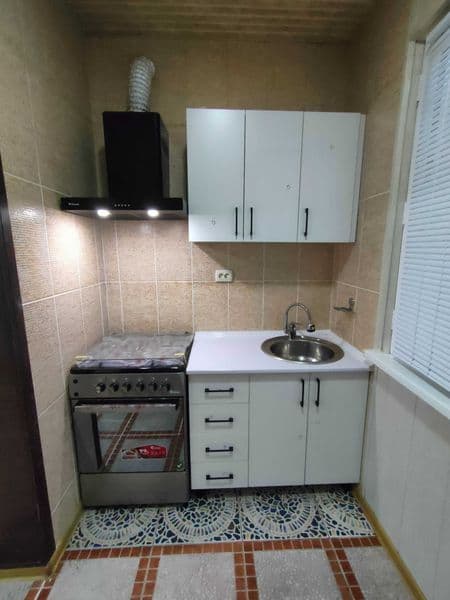 Сдаётся собственная 2 комнатная квартира переделанная в 3 ко