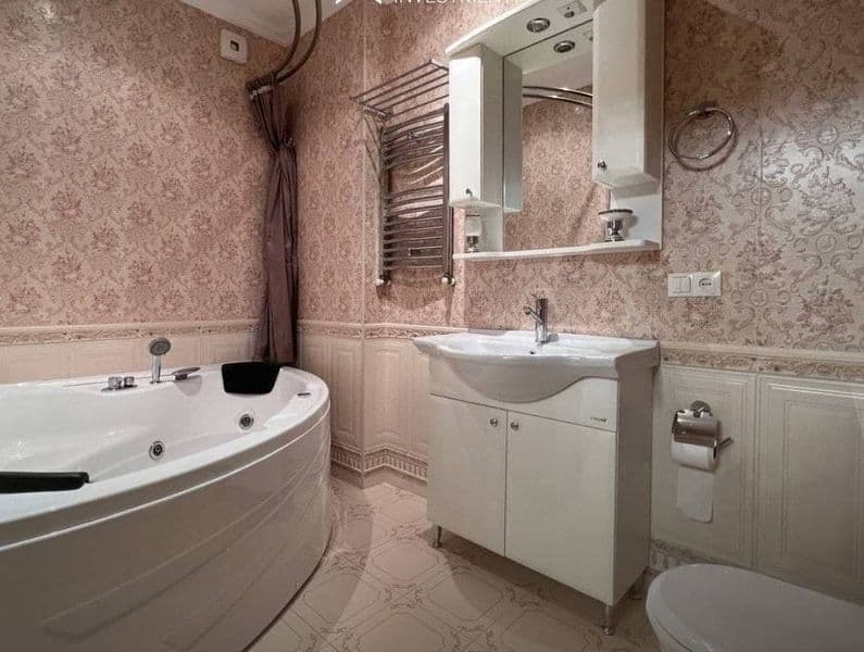 АРЕНДА.<br />
<br />
М.Космонавтов Ю.Раджаби 3/1/4 90м2 спец — фото 5