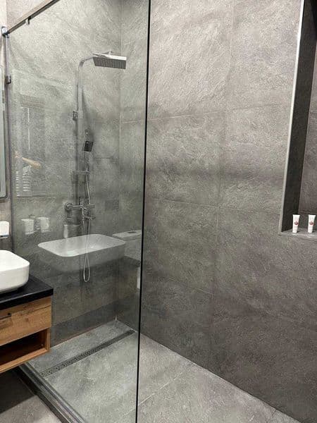 Уникальное предложение аренды в самом центре города<br />
<b — фото 5