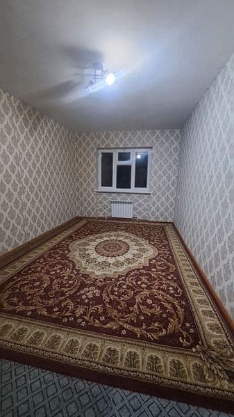 Янгиихает <br />
Навастройка <br />
2 хона<br />
1 этаж<br /