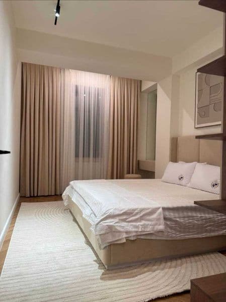 Сдаётся шикарная 3-комнатная квартира в Новостройка<br />
<b — фото 2