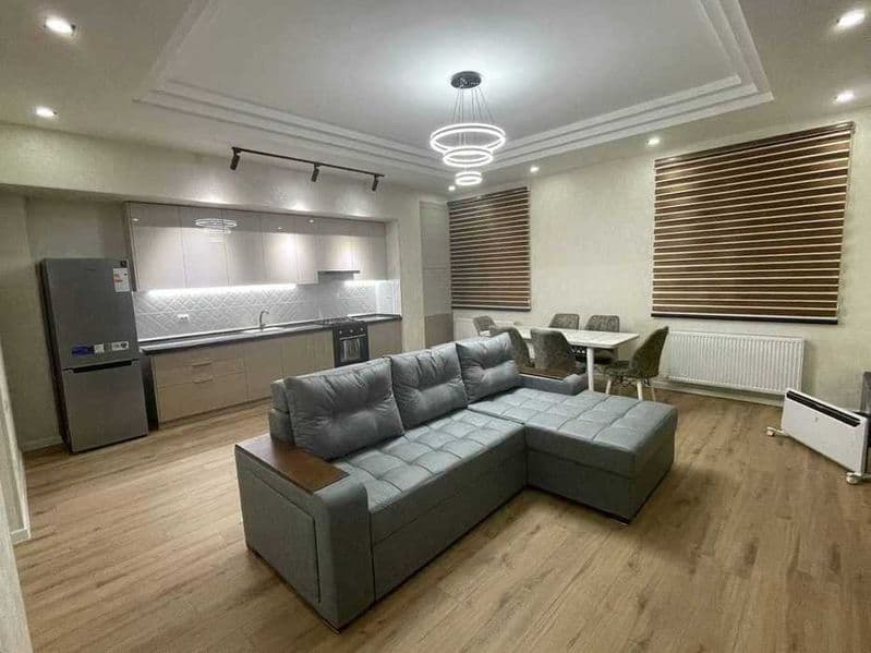 2 комнаты • 65 м² • 2/9 этаж<br />
<br />
Район: Мирзо Улугб