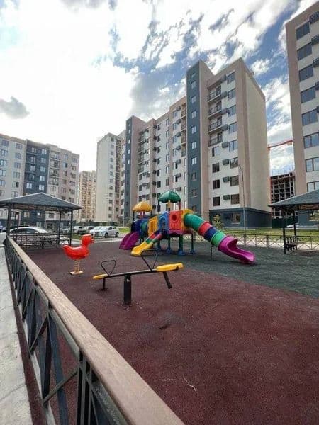 Аренда 2комнатная квартира на Алмазар сити!<br />
Жамий круг