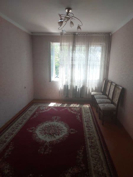 Oila yoki tayinli ishi borlarni kvartiraga qo'yaman. Vaqtinc