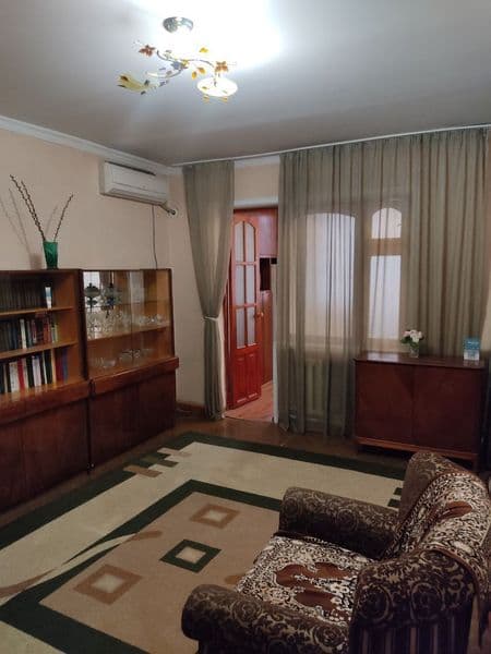 Юнусабад -8 сдаётся отличная двухкомнатная квартира передела