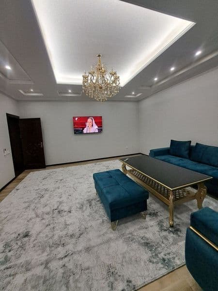 Uyim Novza metrosi yonida, Chilonzor tumanida. Metro va tran — фото 2