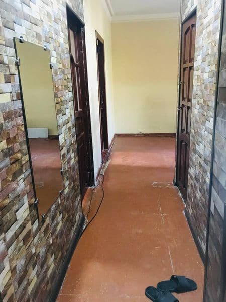 Аренда 3 хонали квартира средний ремонт пустой 3/2/4 в Мирзо — фото 4