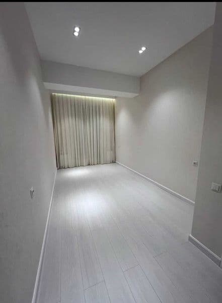 Сдаётся шикарная 3-комнатная квартира в Новостройка<br />
<b — фото 3