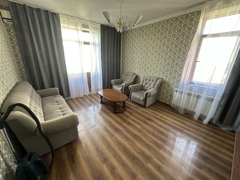 Сдаётся квартира полностью укомплектована <br />
Дом располо