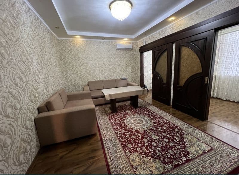 Чилонзор шухрат чорраха <br />
Чилонзор метрога 1 астановка<