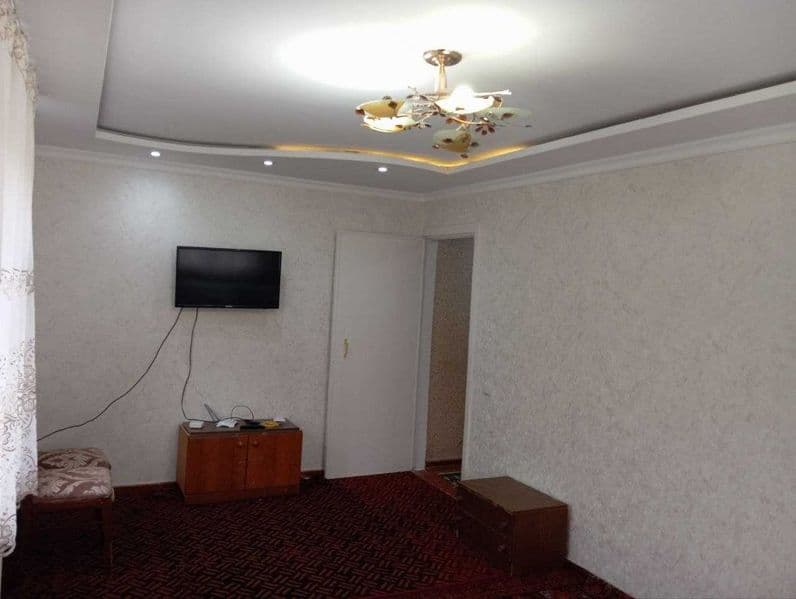 Квартира находится на 4 этаже 4-этажного дома. Ремонт средни — фото 2