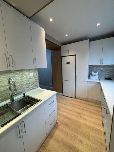 Сдается квартира после ремонта. 4 комнатная, 3 этаж. Дом нах — фото 3