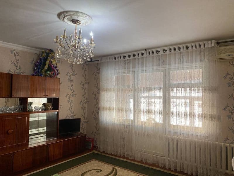 Себзорда 2 хоналик квартира ижарага берилади, 6 чи этаж, 9 э