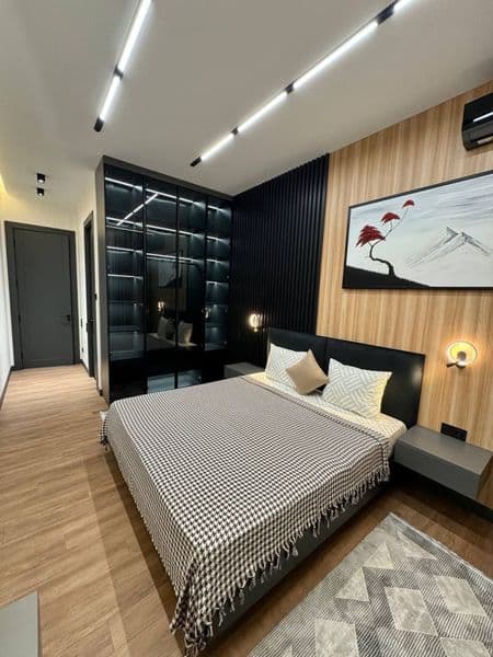 Мирабадаский район<br />
Метро Ойбек<br />
ЖК НРЖ<br />
Комн