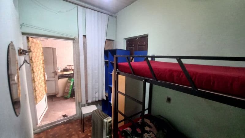 Срочно  сдаётся  одна комната. <br />
Вход отдельный в частн