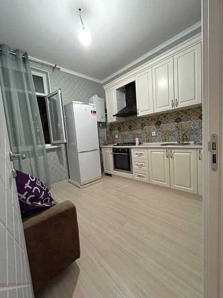 Район: Яшнабадский<br />
Адрес: Махтумкули<br />
<br />
Комн — фото 2