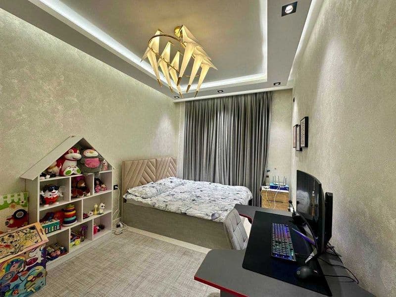 Район: Юнусабадский<br />
Адрес: шохсарой<br />
<br />
Комна — фото 3