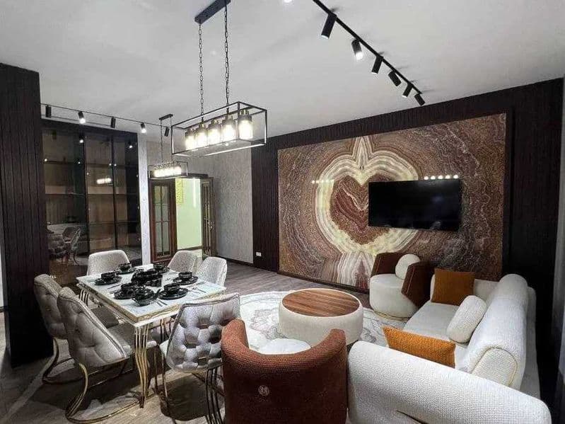 Район: Мирабадский<br />
Ориентир: Мирабад авенью<br />
<br 