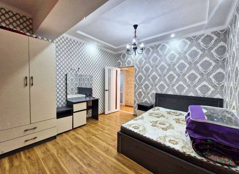 Алмазарский район, рядом с метро «Беруни». 2-комнатная кварт