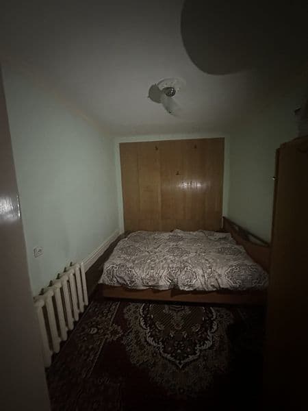 Kosmonavtlar metrosini oldi 3 kishi srochni kerak bitta xona