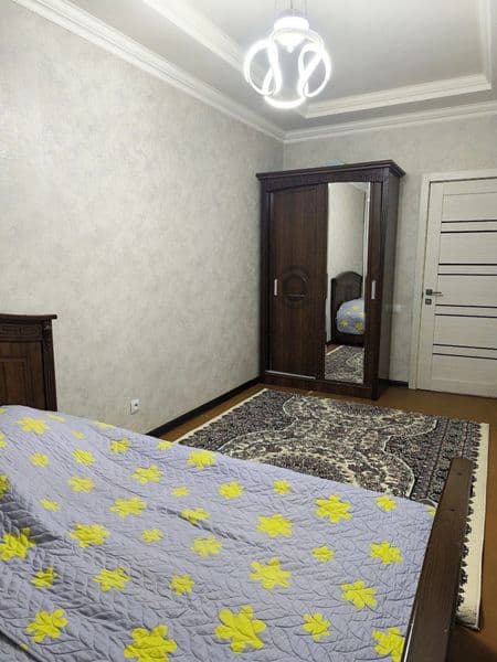 Район: Чиланзарский<br />
Адрес: Чиланзар - 3<br />
Ориентир