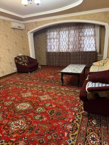 Квартира находится Мирабадский район близко к метро Ойбек ок