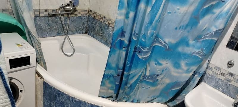 Chilonzor metro Andalus supermarket oldida 2-xonali kvartira