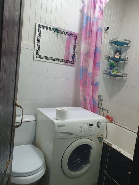 Сдам кв 1 комнатную на рынке Кадешева. все рядом, магазин, с — фото 2