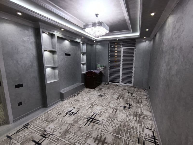 Bezxazynka<br />
<br />
Srochni 4 ta qizga joy bor<br />
Man — фото 4