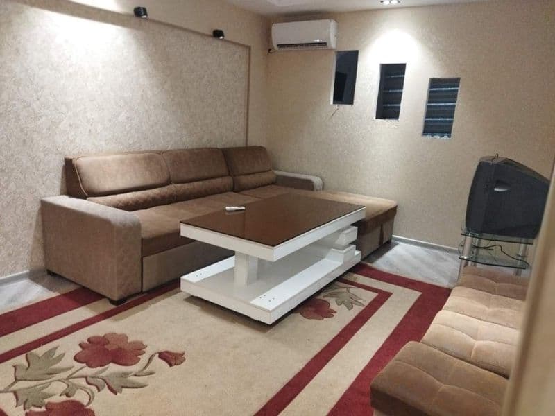 Район - Алмазарский<br />
Ориентир - Ало тойхона<br />
Комна