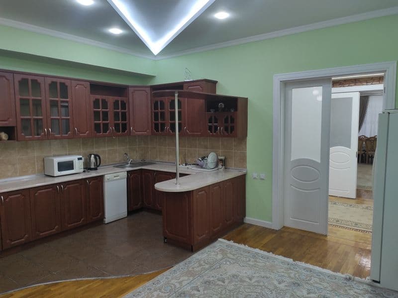 Мирабод район<br />
Нуккус куча <br />
4/5/8<br />
200кв.М<b — фото 2