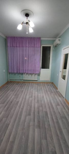 сдаётся 1 комнатная квартира на 1 этаже, 4 этажного дома. Ша