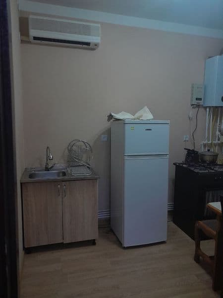 Kvartira 1 xona xamma sharoiti bor <br />
Manzil:Tursunzoda 