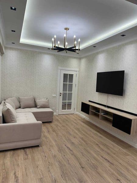 Сдается квартира с красивым ремонтом<br />
<br />
Район: Мир — фото 2