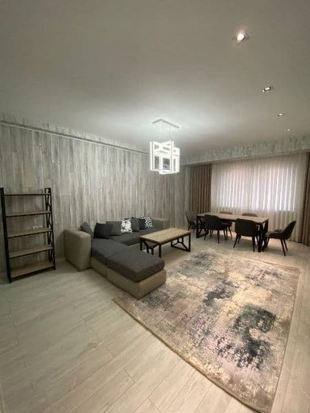 Сдаётся квартира в центре города на Ц2<br />
<br />
Евро рем