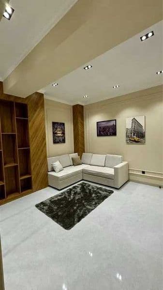 Район : Юнусабадский<br />
Адрес : 11 квартал<br />
<br />
— — фото 3