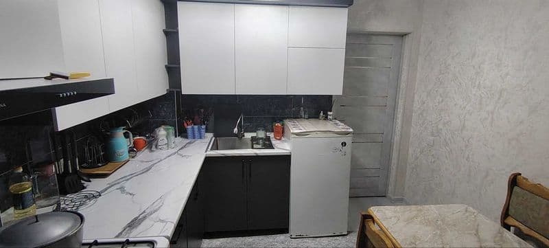 3 xonali uyning 2 ta xonasiga ishlaydigan yoki o'qiydigan oz — фото 2