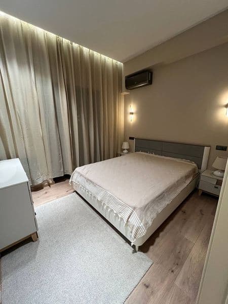 Янги ремонт, энди тугади. Хамма нарса бор. 86 кв, 3 хонали, 