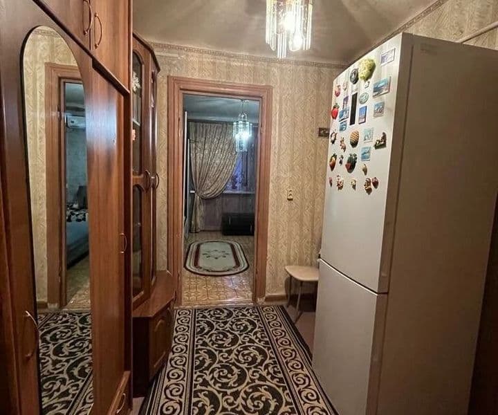 Chilonzor metro yonida. Qiz olamiz honaga bir o’zingiz turas