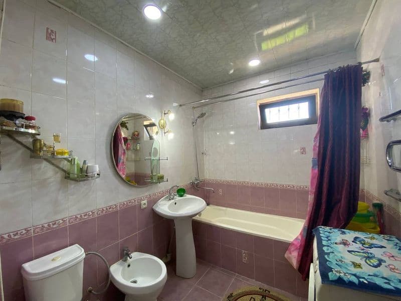 Квартира студия, 2 комнаты имеется вся техника, кондиционер,