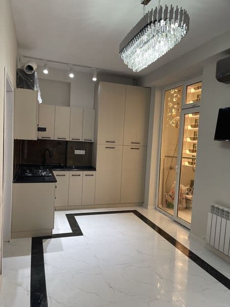 Yunus obod bitonkani boyida navstroyka Xonsaroy 3 etaj yengi