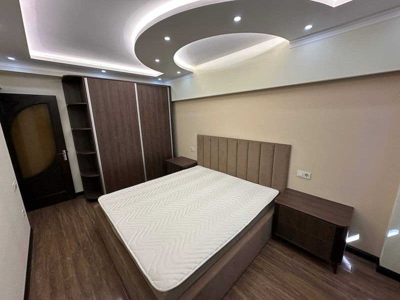 3 комнатную квартиру на 4 этаже,<br />
В квартире есть все н — фото 2