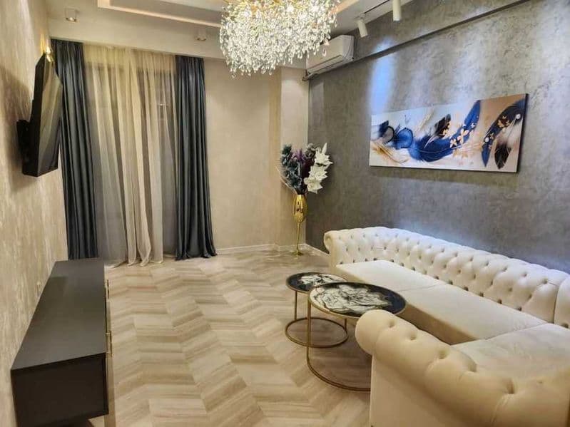 СРОЧНО СДАЕТСЯ !!!<br />
<br />
Район: Мирзо Улугбек<br />
О