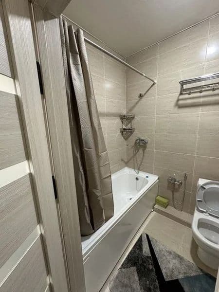 Сдаётся шикарная 1-комнатная квартира в Новостройка<br />
<b — фото 5