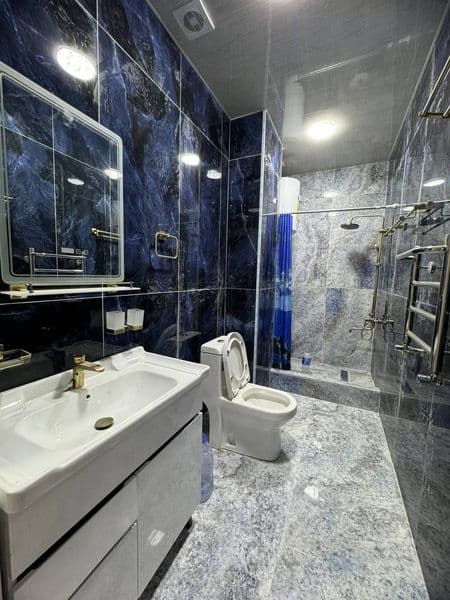 Сдаётся 2-комнатная квартира в Royal House, район Шота Руста — фото 5