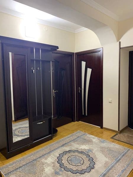 Сдаю 4 комнатная квартира на Ц 6. В квартире ест мебель, тел — фото 3