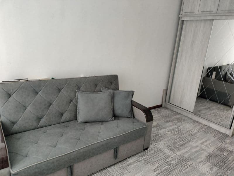 Мукимий куча спорт товарда квартира 1-2 хона килинган<br />
