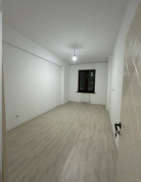 Arenda Qorasaroy Golden hous<br />
1 xona pustoy kuxnya bor  — фото 3