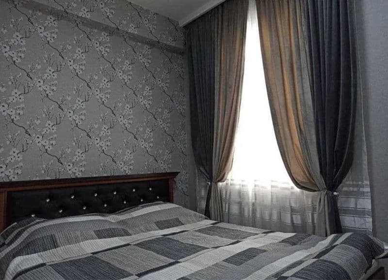 Район: Мирзо Улугбекский<br />
Адрес: Дархан<br />
<br />
• 