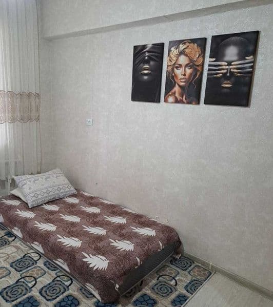 Сдаётся 1-комнатная квартира в бывшем общежитие в Мирзо Улуг